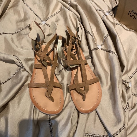 Sandals - Picture 2 of 2